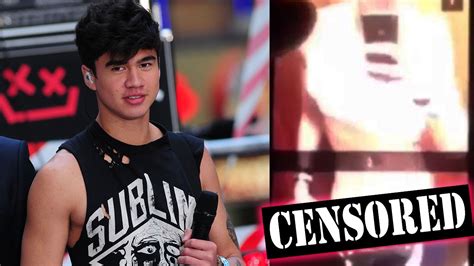 calum hood leaked nudes|Boy band bare bums after nude pic leak